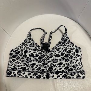 Zyia leopard black and white sports bra medium. Brand new tags off.